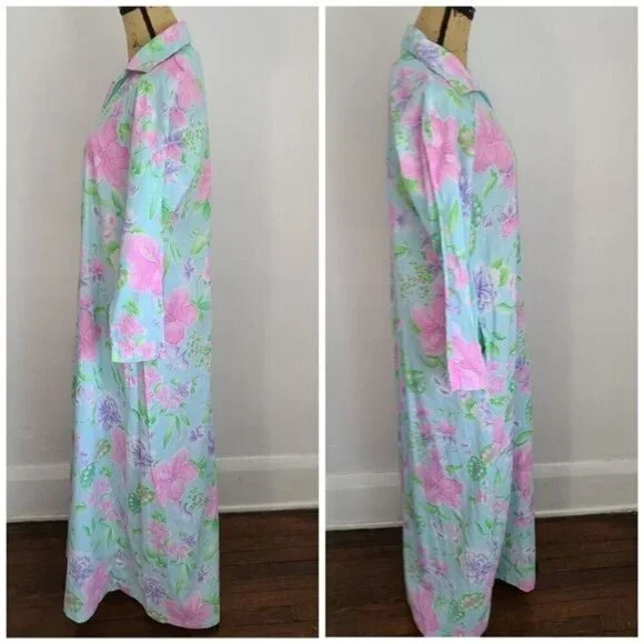 Vintage 70s Pastel Blue Hibiscus Long Sleeve Maxi Night Gown or Dress - Picture 3 of 12